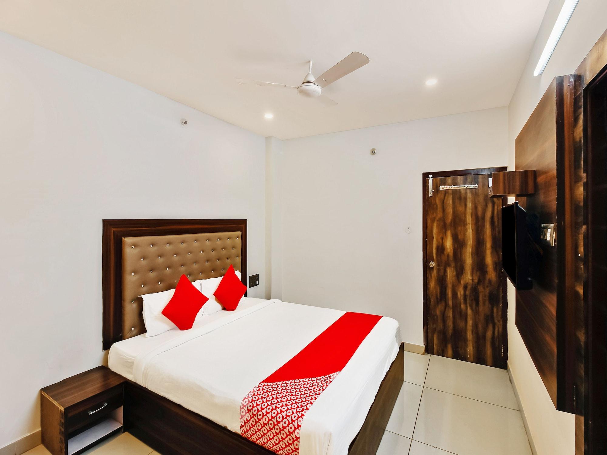 שמשבאד Oyo 29131 Hotel Mn Grand מראה חיצוני תמונה