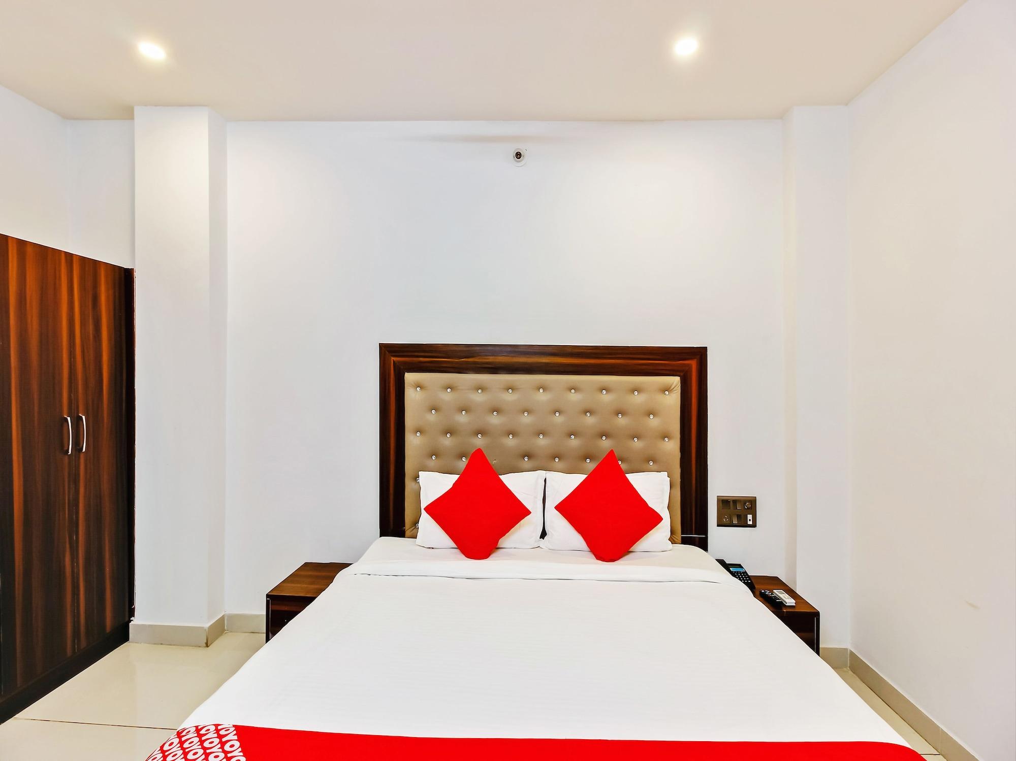 שמשבאד Oyo 29131 Hotel Mn Grand מראה חיצוני תמונה