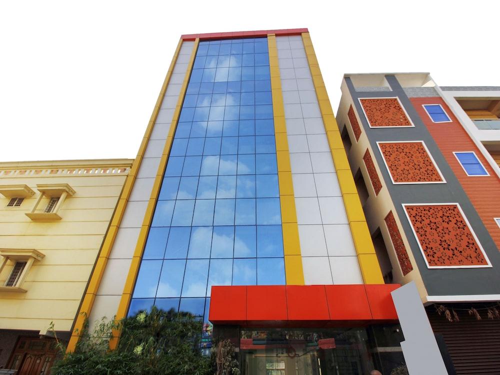 שמשבאד Oyo 29131 Hotel Mn Grand מראה חיצוני תמונה
